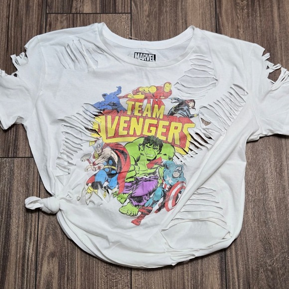 Marvel Team Avengers Distressed Shredded Graphic Tee White 2XL Fifth Sun Custom - Picture 3 of 9